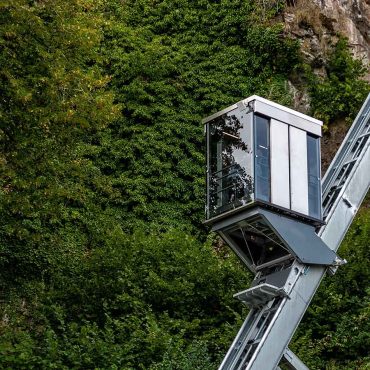 آسانسورهای شیبرو inclined elevator